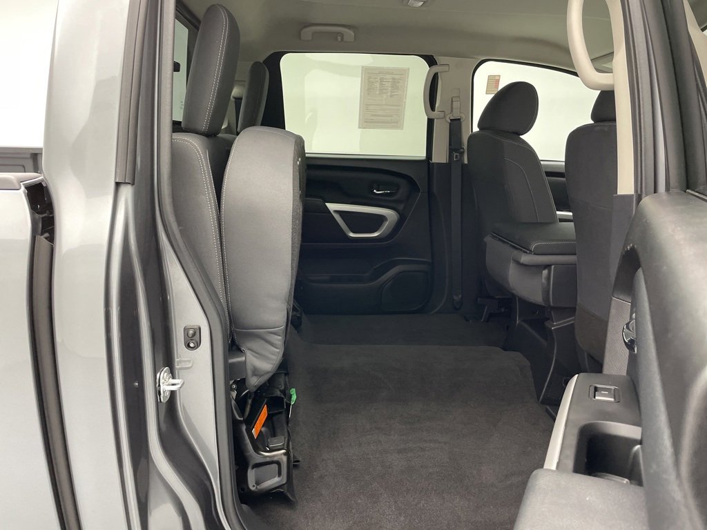 Used 2024 Nissan Titan SV image 42