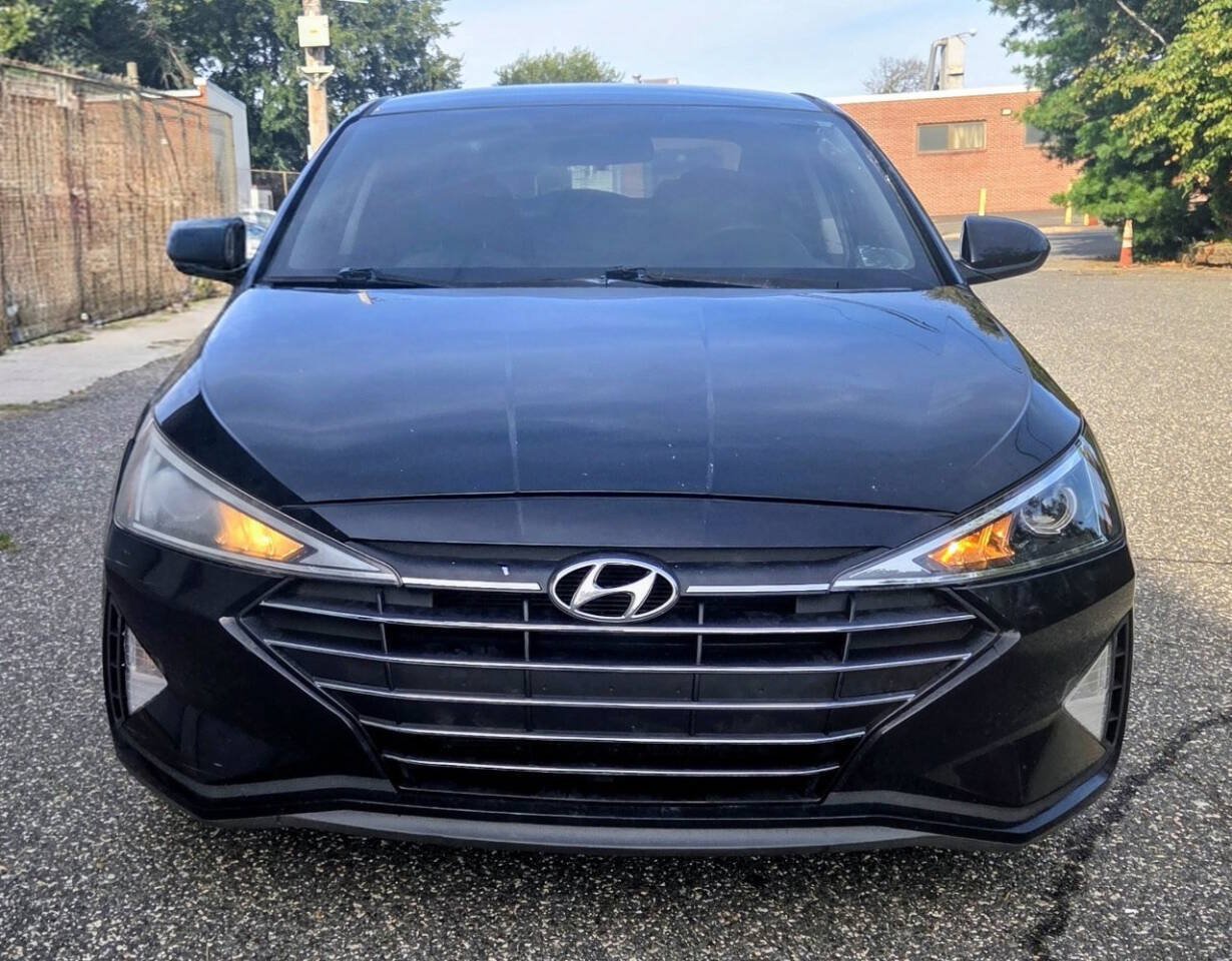 Used 2019 Hyundai Elantra SE FWD image 3