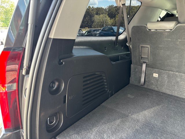 Used 2018 Chevrolet Suburban LT AWD/4WD image 54