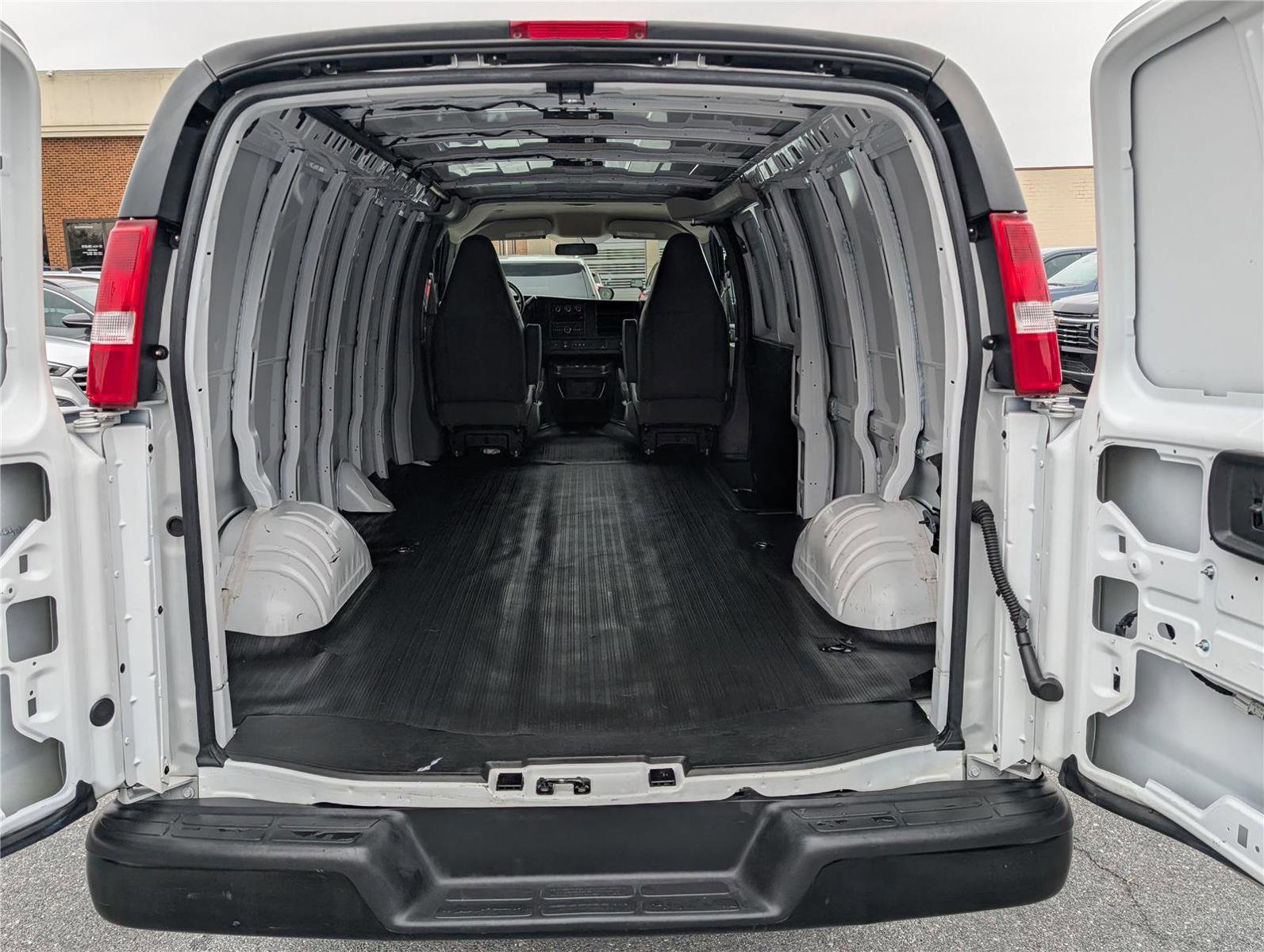 Used 2023 Chevrolet Express 2500 Extended w/ Driver Convenience Package RWD image 12