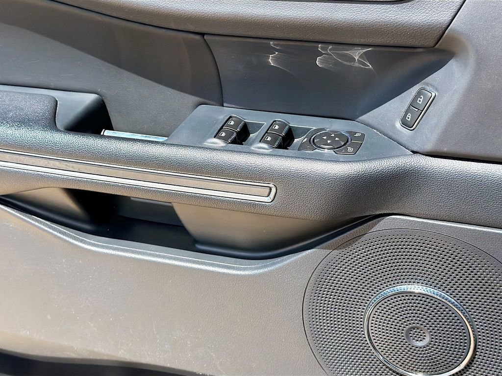 Used 2022 Ford Expedition XLT image 28