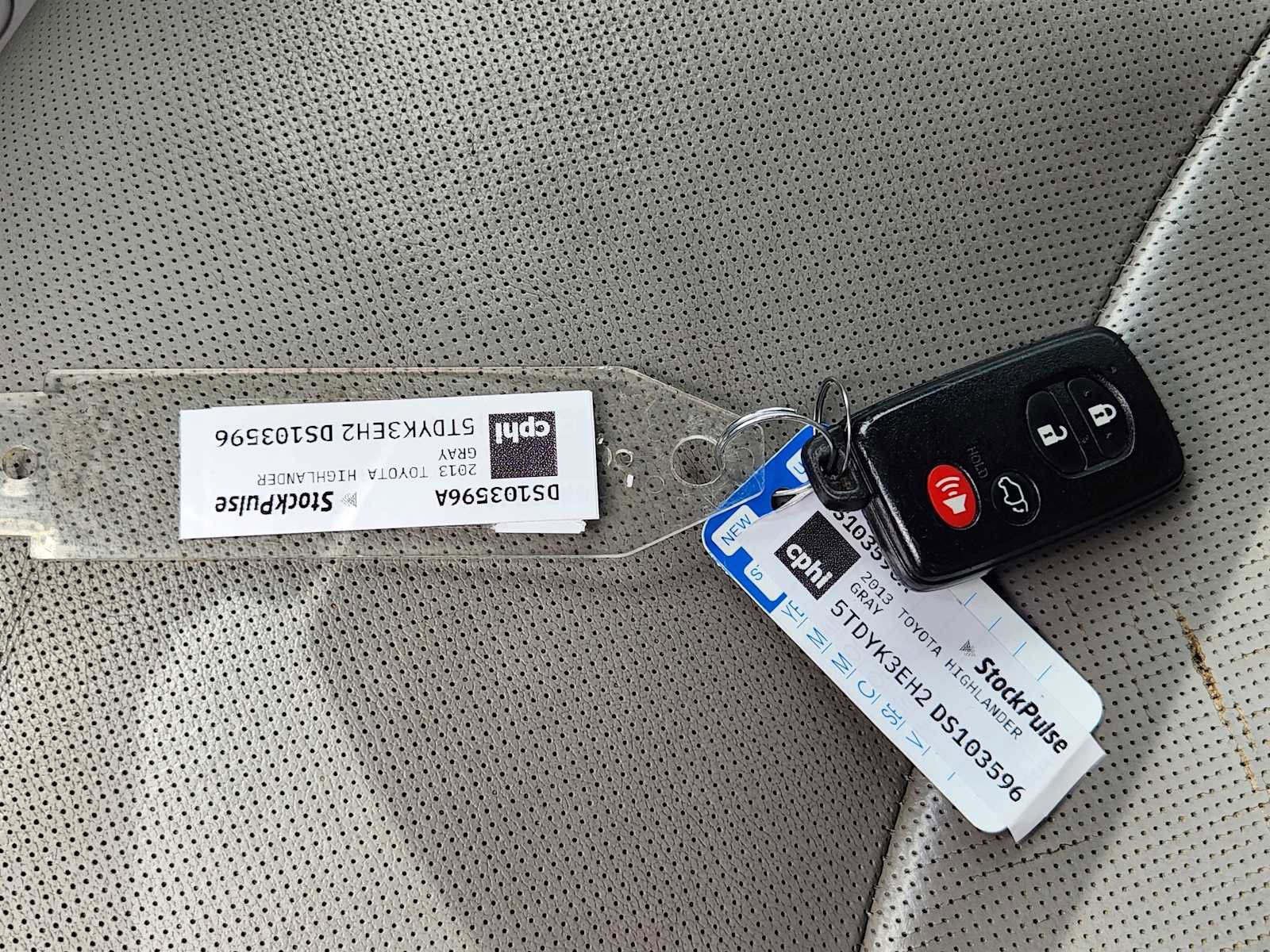 Used 2013 Toyota Highlander Limited FWD image 35