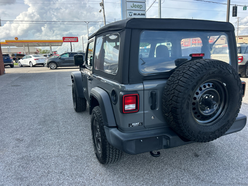 Used 2021 Jeep Wrangler Sport image 7