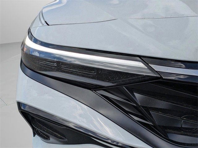 Used 2025 Hyundai Elantra Limited image 37