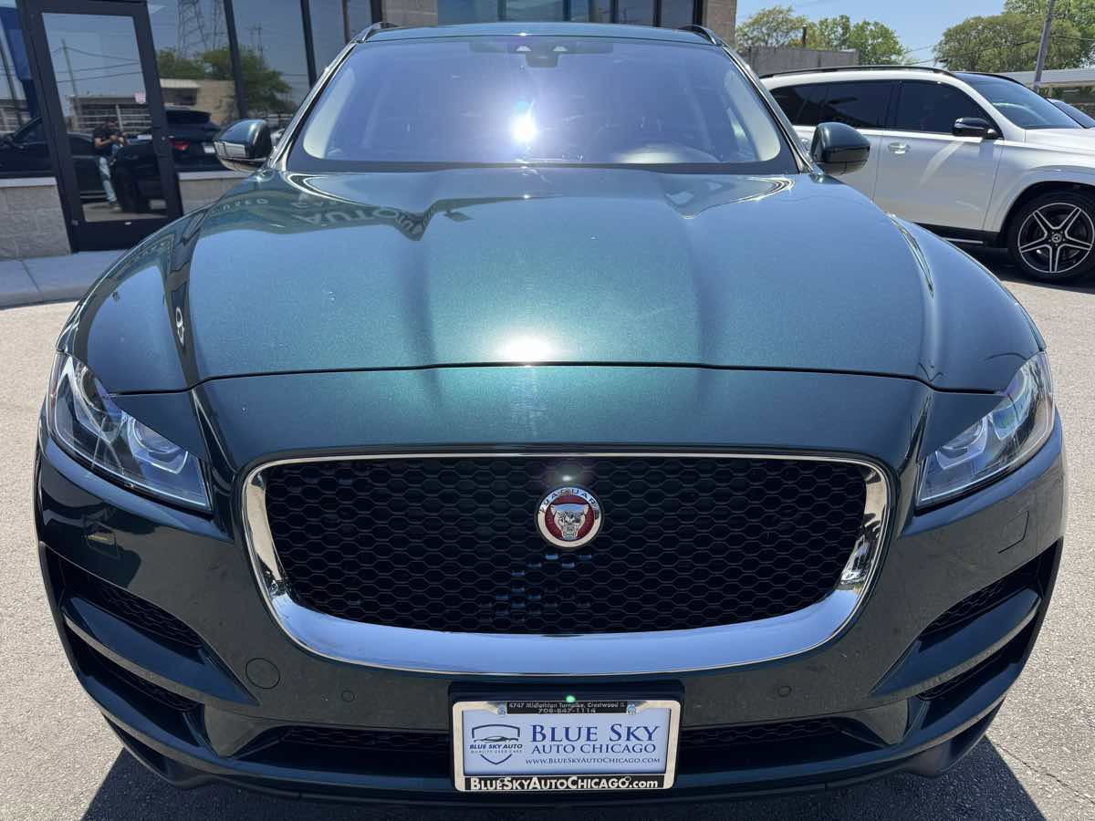 Used 2018 Jaguar F-PACE Prestige AWD/4WD image 2
