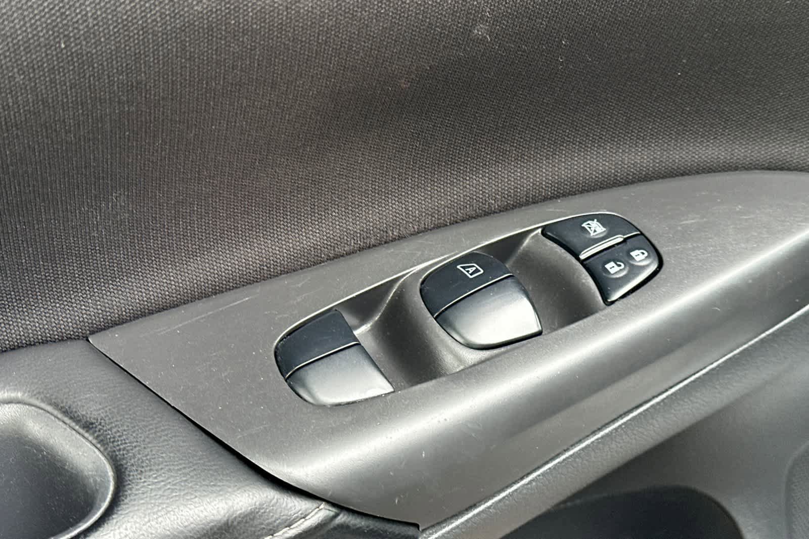 Used 2019 Nissan Sentra SV FWD image 13