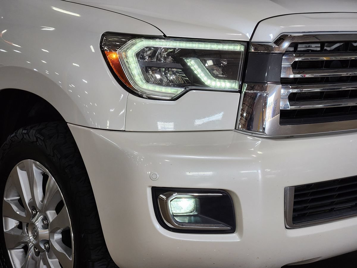 Used 2020 Toyota Sequoia Platinum RWD image 13