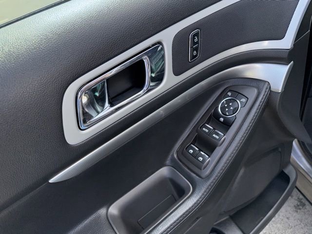 Used 2014 Ford Explorer XLT w/ Equipment Group 202A image 13