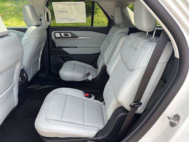 New 2026 Ford Explorer Platinum w/ LUX Leather Package AWD/4WD image 15