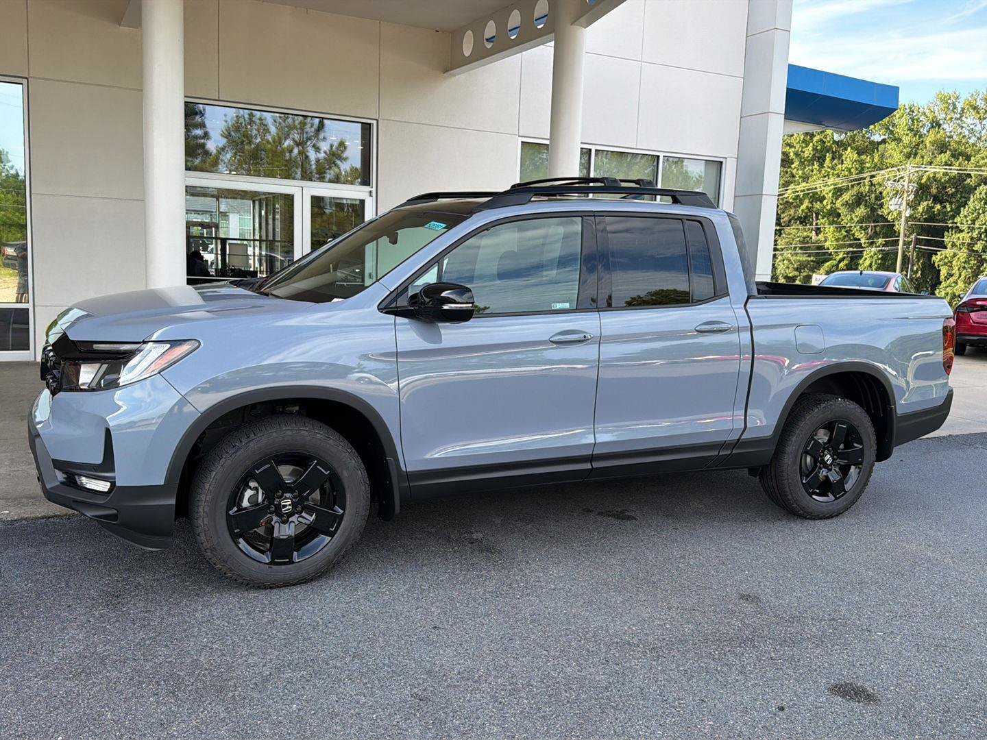 New 2026 Honda Ridgeline Black Edition image 3