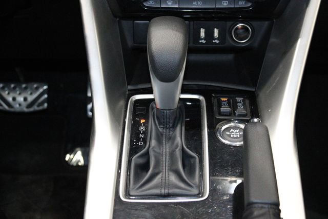 Used 2024 Mitsubishi Eclipse Cross Black Edition image 31