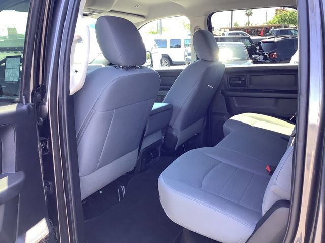 Used 2017 RAM 1500 Express RWD image 21