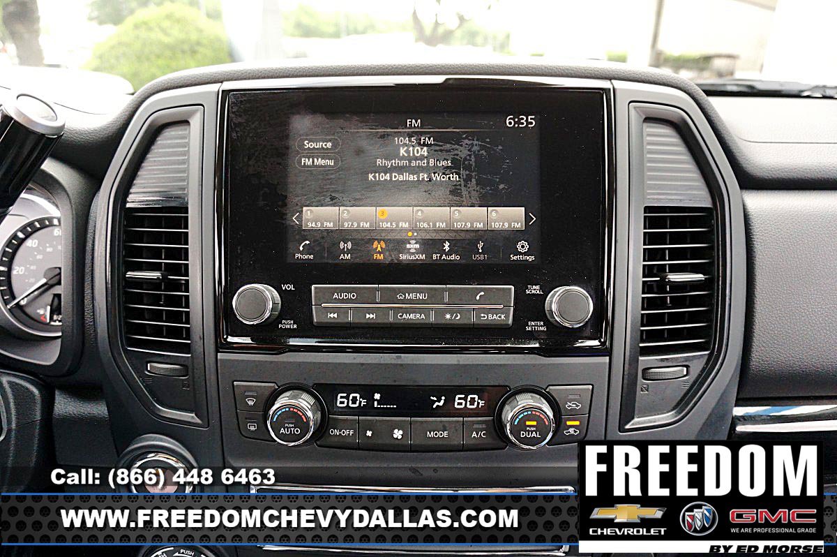 Used 2024 Nissan Titan SV w/ SV Convenience Package AWD/4WD image 5