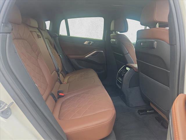 Used 2025 BMW X6 xDrive40i image 19