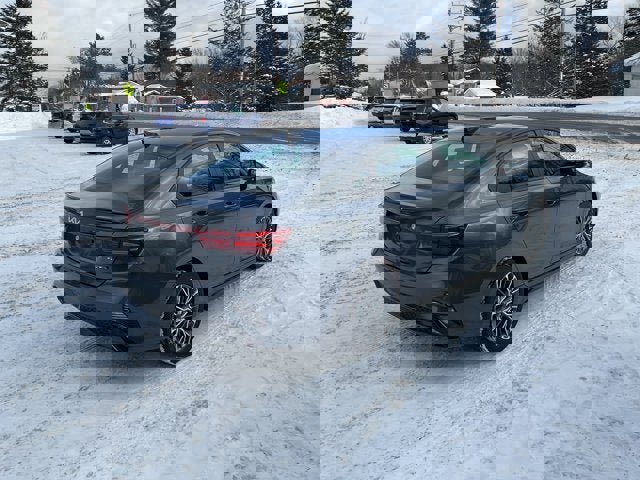 Used 2023 Kia Forte GT-Line w/ GT-Line Premium Package image 9