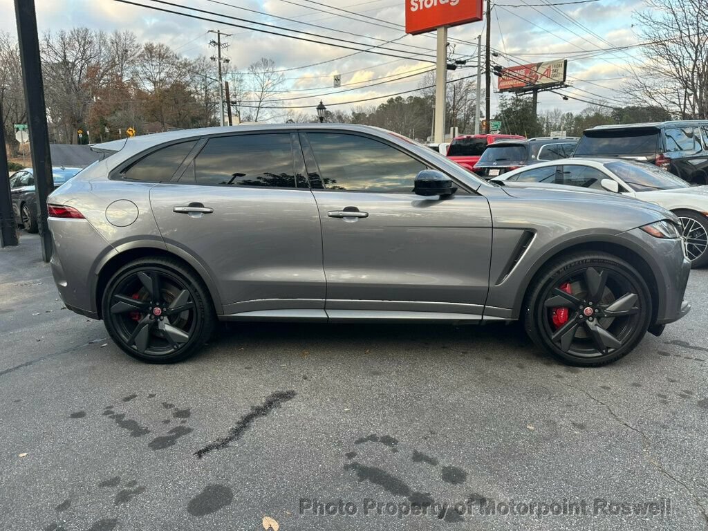 Used 2022 Jaguar F-PACE SVR AWD/4WD image 9
