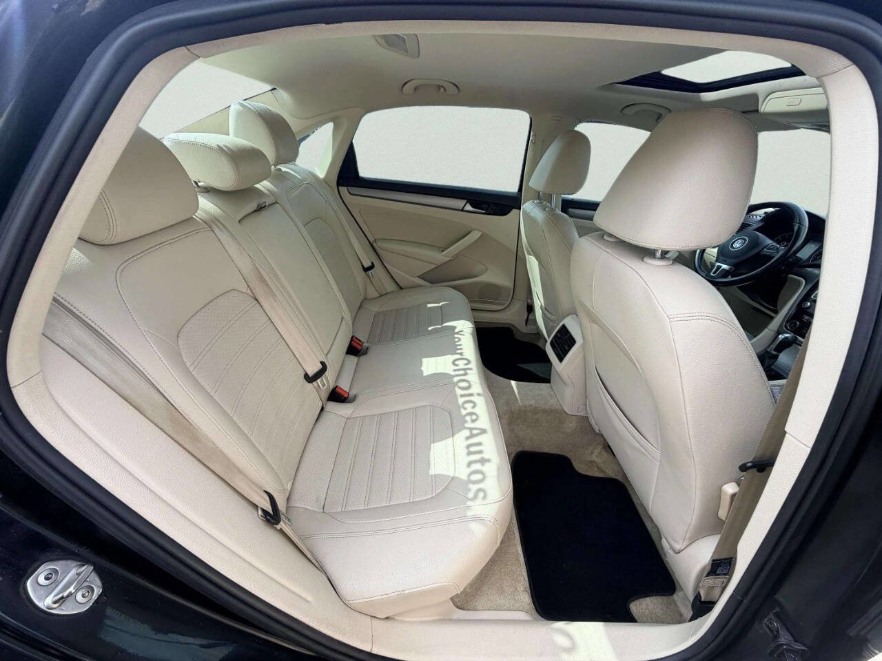 Used 2015 Volkswagen Passat 1.8T SE FWD image 26