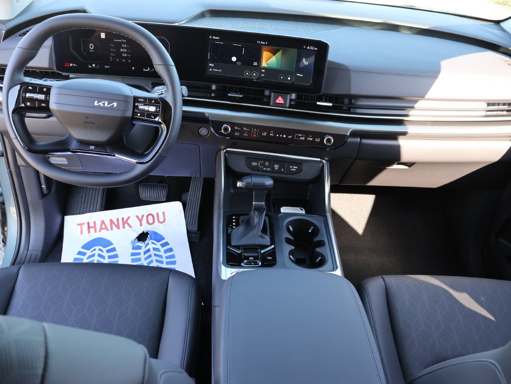 New 2027 Kia Carnival SX FWD image 18