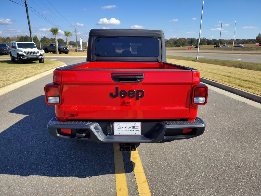 New 2026 Jeep Gladiator Sport AWD/4WD image 9