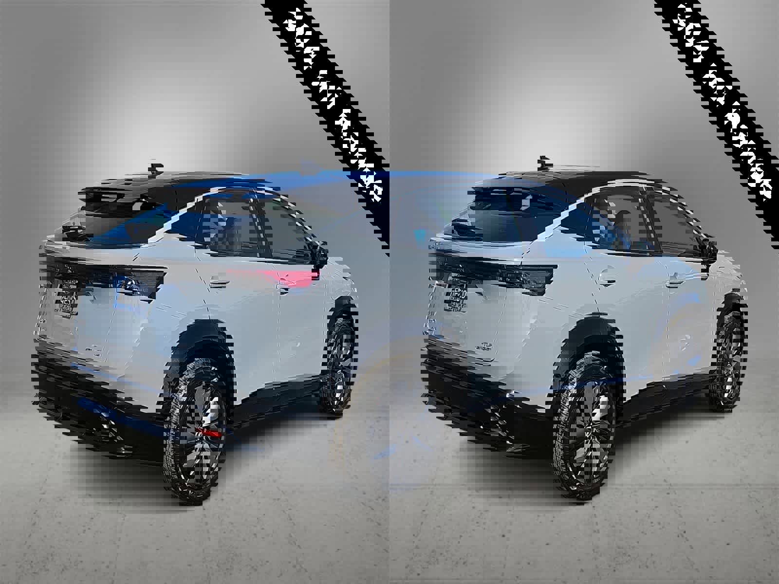 Used 2024 Nissan Ariya FWD image 8