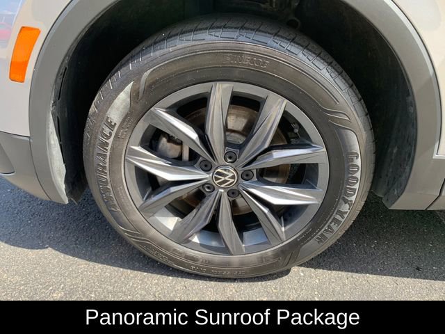 Used 2022 Volkswagen Tiguan SE image 10