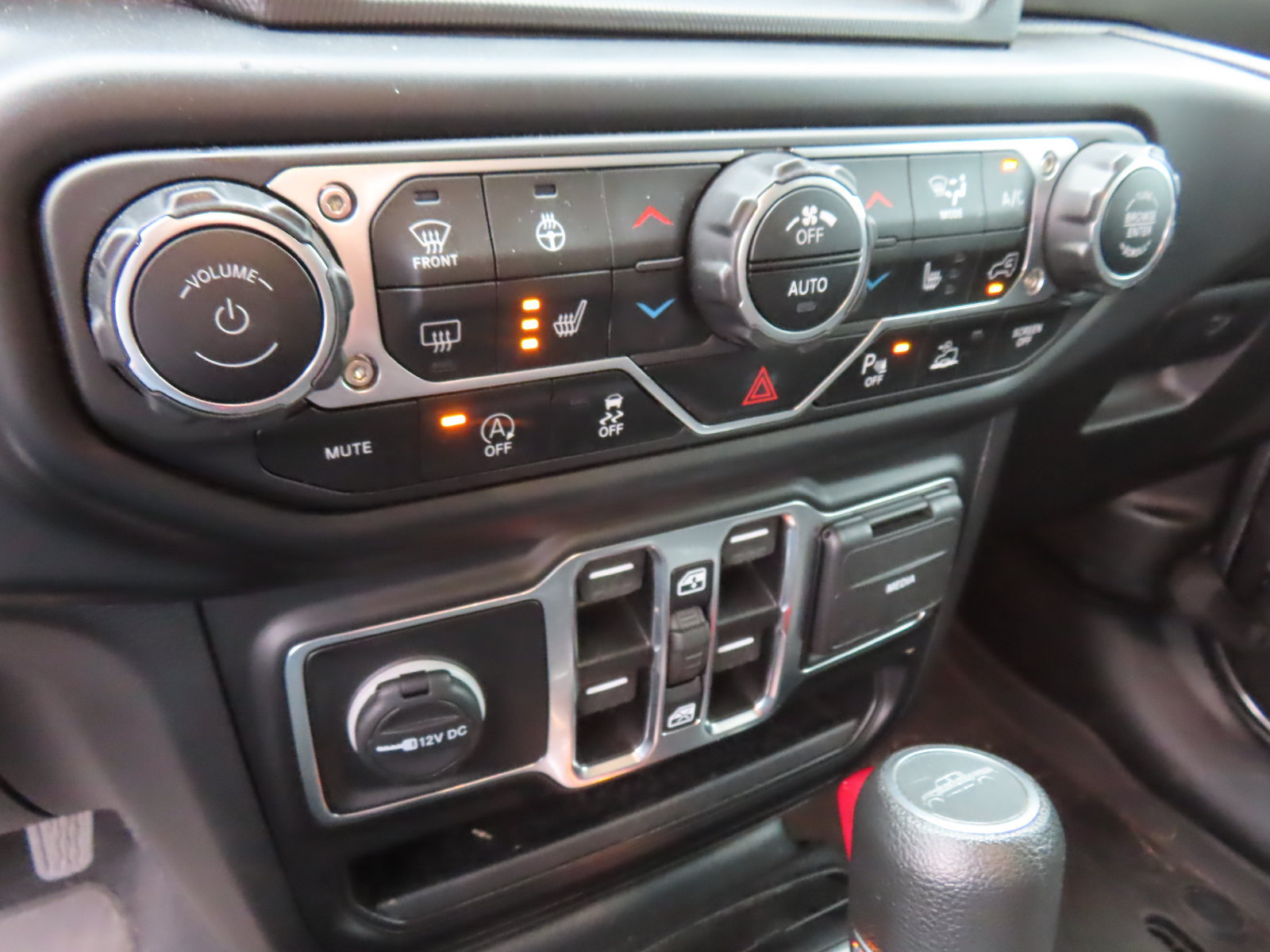 Used 2022 Jeep Gladiator Sport AWD/4WD image 27