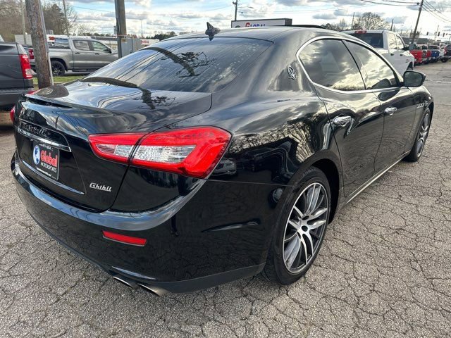 Used 2017 Maserati Ghibli S image 8