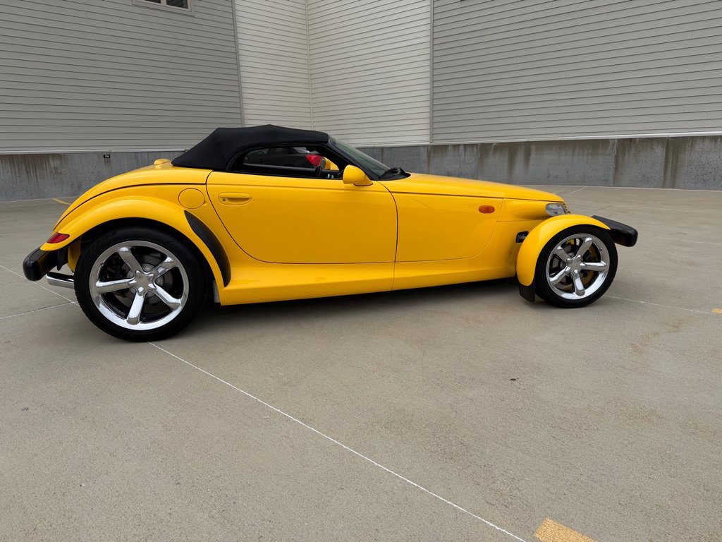 Used 2000 Plymouth Prowler RWD image 8
