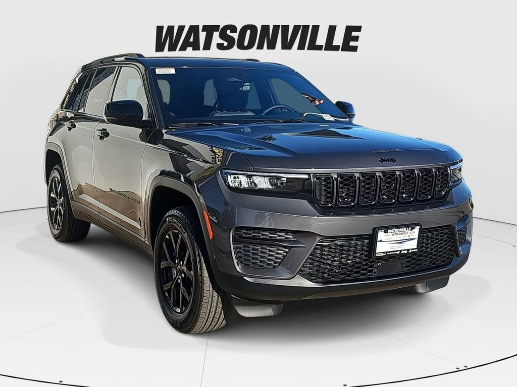 New 2025 Jeep Grand Cherokee Altitude image 1