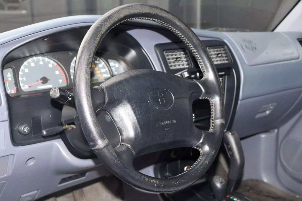 Used 1999 Toyota 4Runner SR5 AWD/4WD image 8