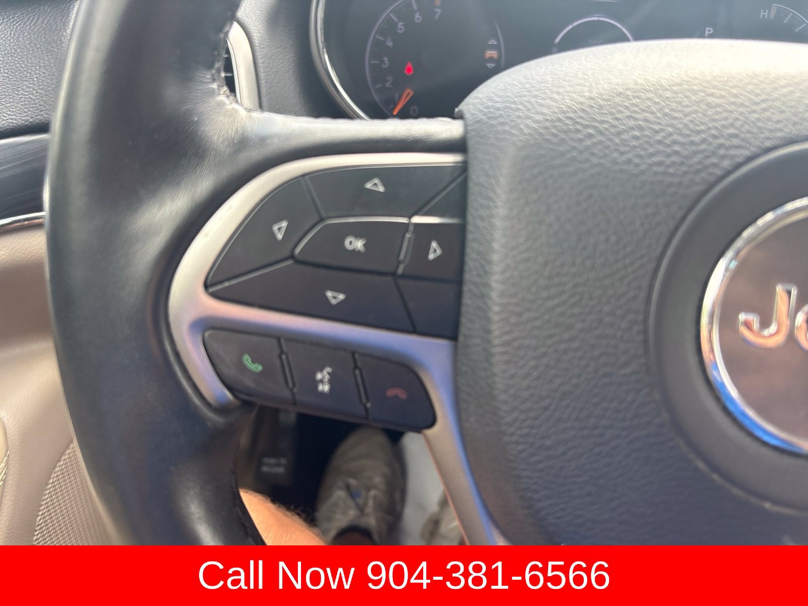Used 2019 Jeep Grand Cherokee Limited w/ Luxury Group II RWD image 25