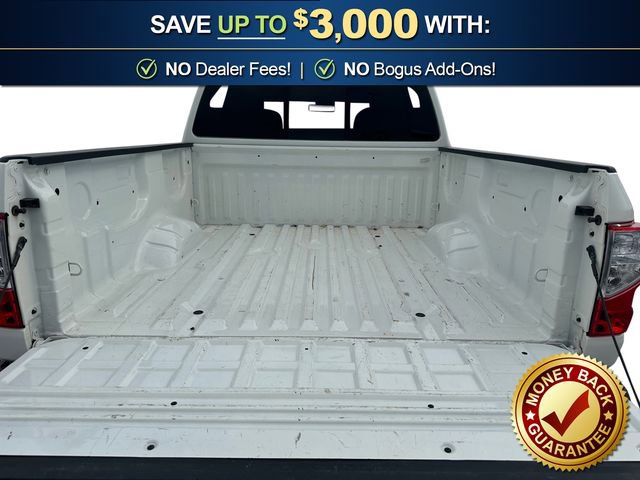 Used 2024 Nissan Titan SV image 24