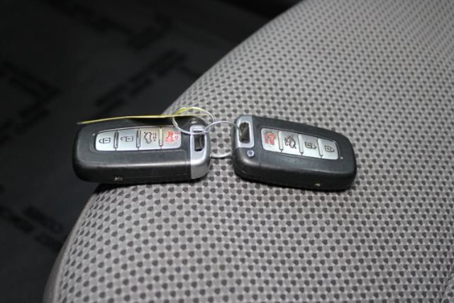 Used 2013 Hyundai Sonata SE FWD image 11
