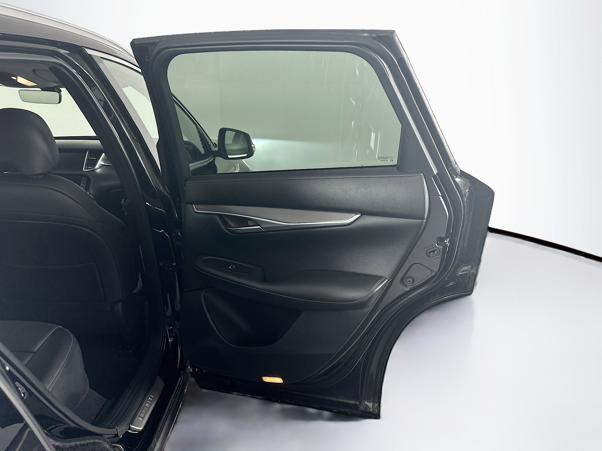 Used 2023 INFINITI QX50 Luxe FWD image 29