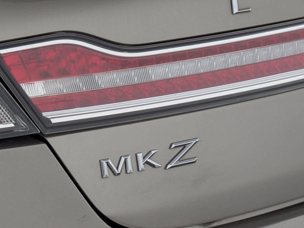 Used 2018 Lincoln MKZ Premiere FWD image 10