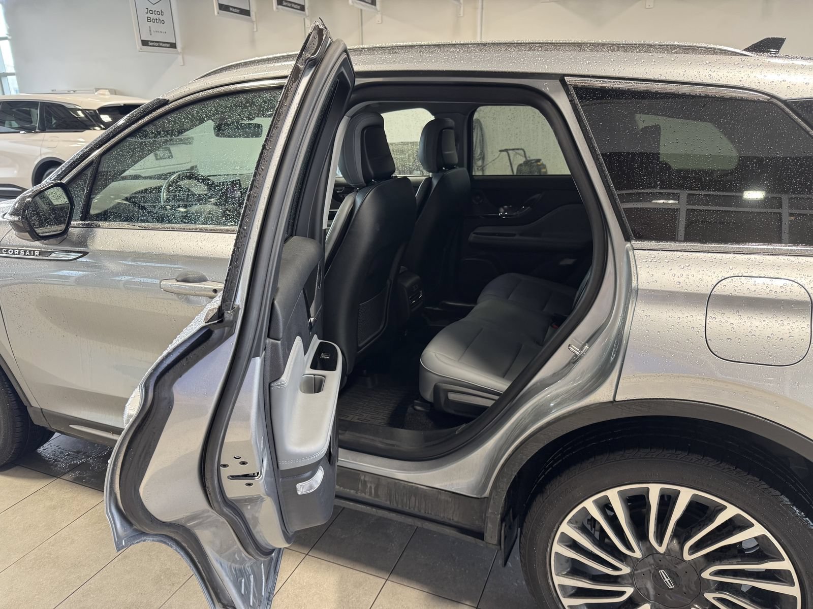 Used 2022 Lincoln Corsair Reserve w/ Equipment Group 201A AWD/4WD image 6