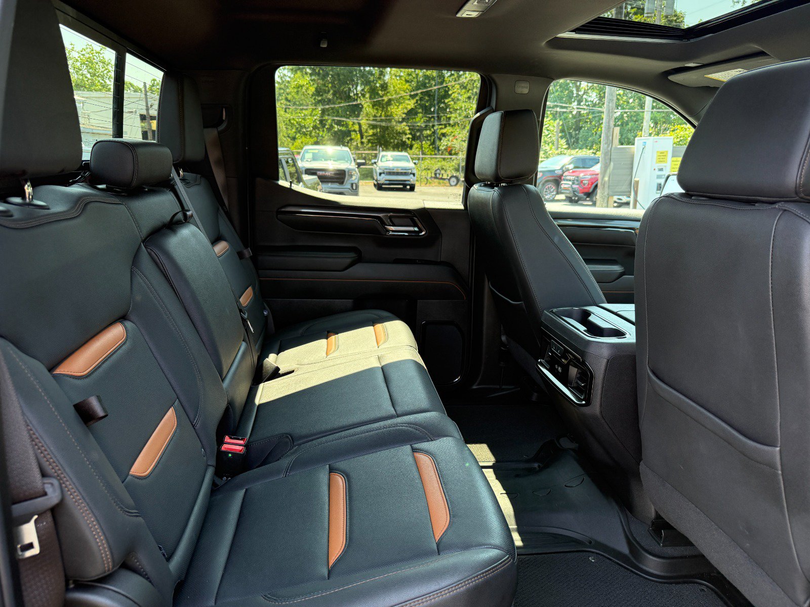 Certified 2024 GMC Sierra 1500 AT4 w/ AT4 Preferred Package AWD/4WD image 21