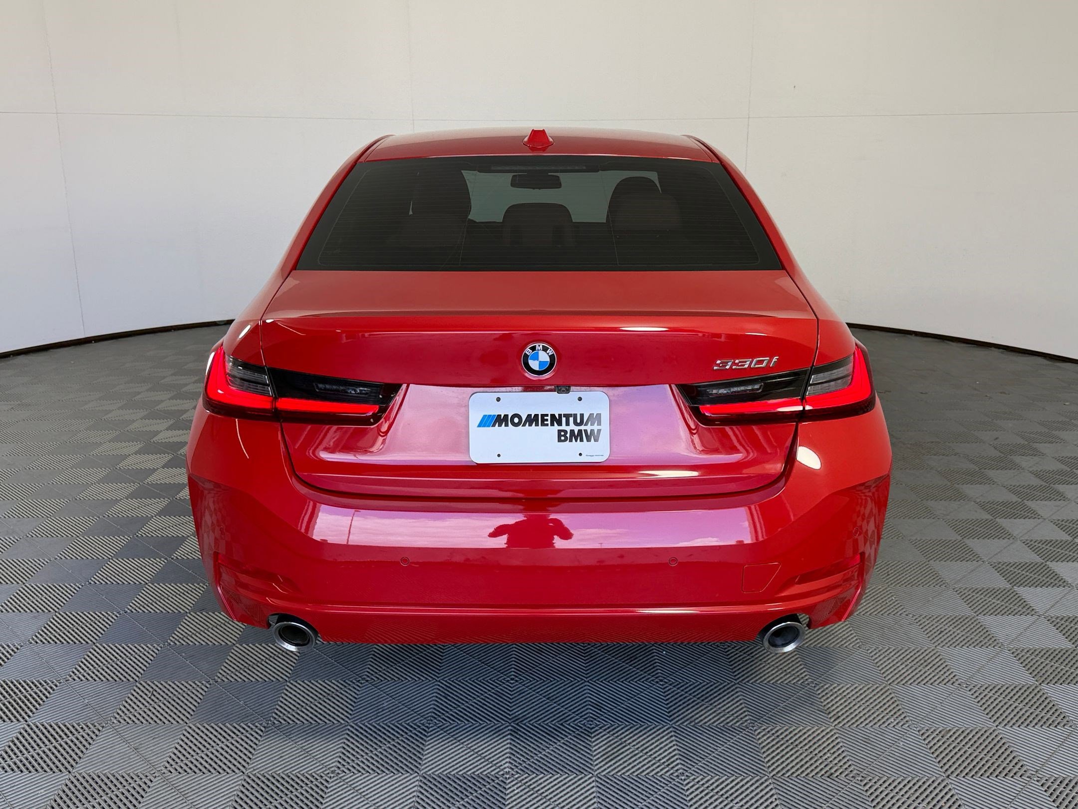 Used 2023 BMW 330i Sedan w/ Premium Package image 10