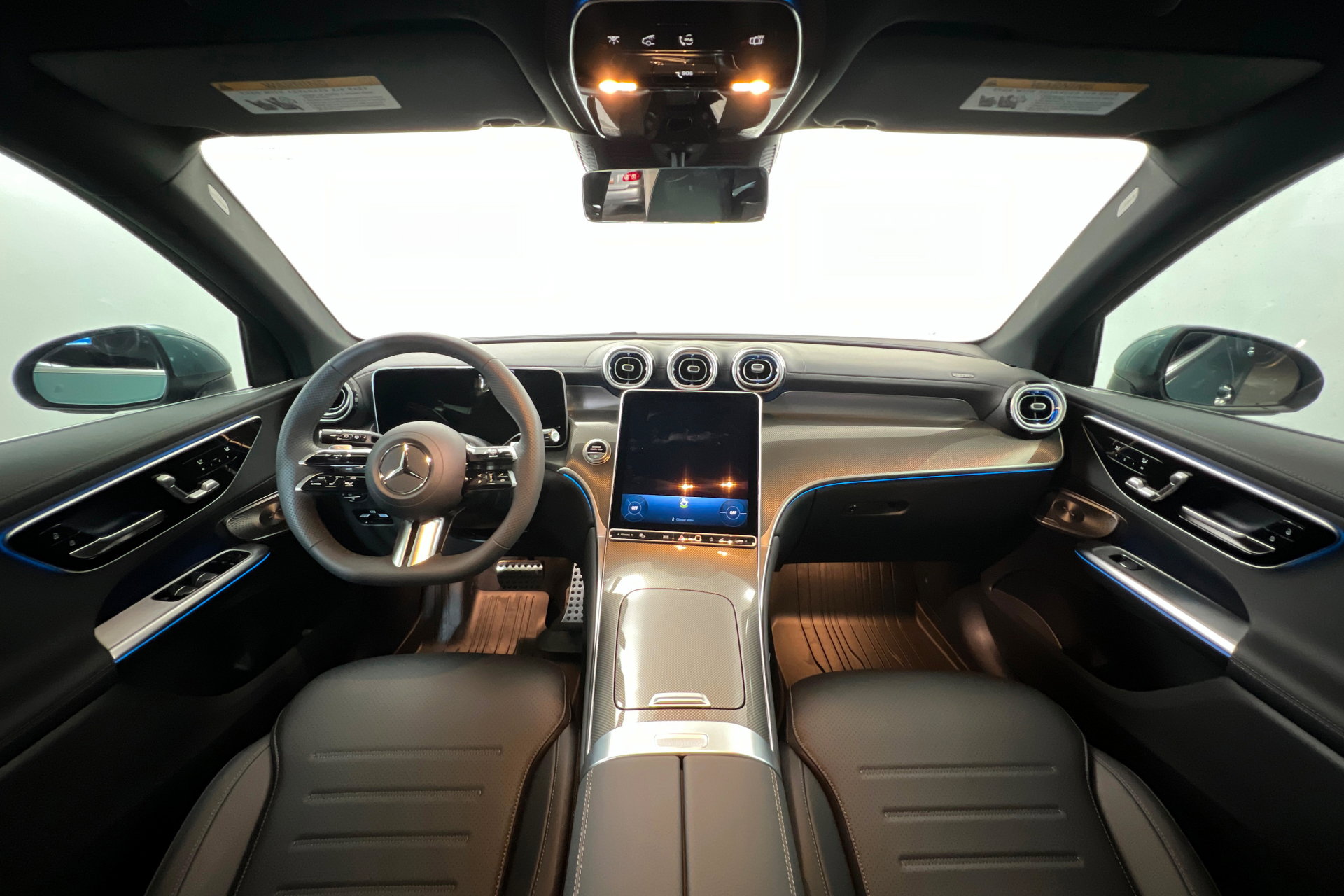 New 2026 Mercedes-Benz GLC 300 4MATIC image 9