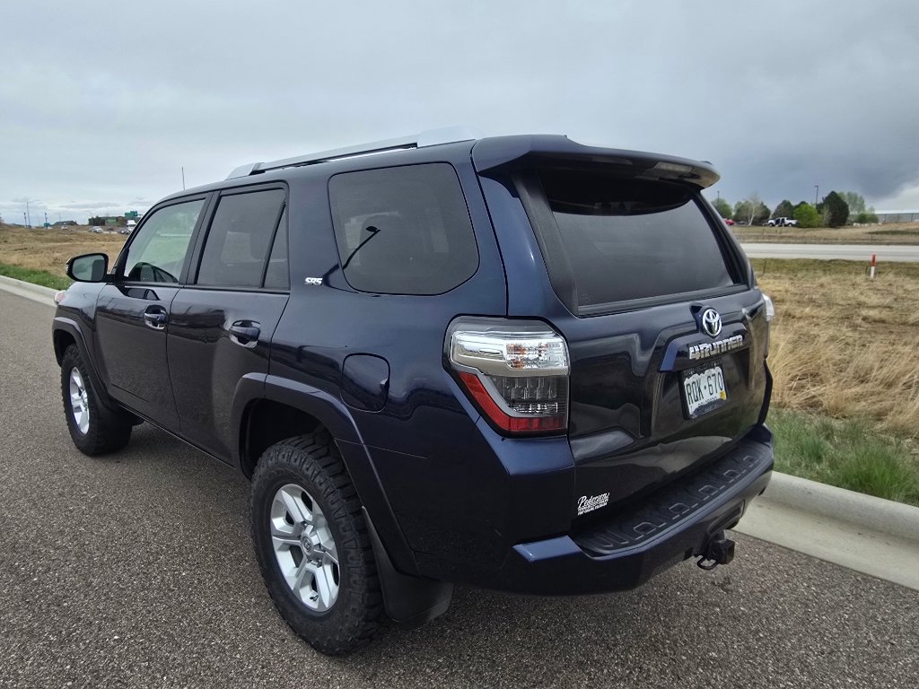 Used 2016 Toyota 4Runner SR5 Premium image 3