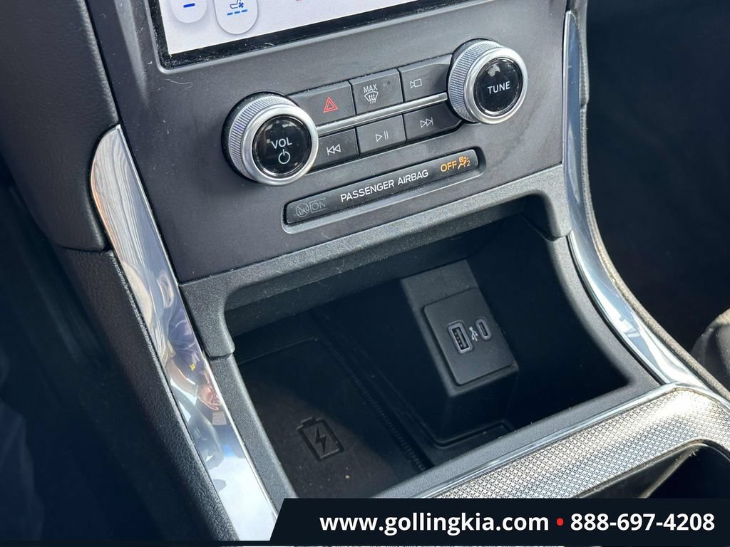 Used 2021 Ford Edge ST w/ Equipment Group 401A AWD/4WD image 27