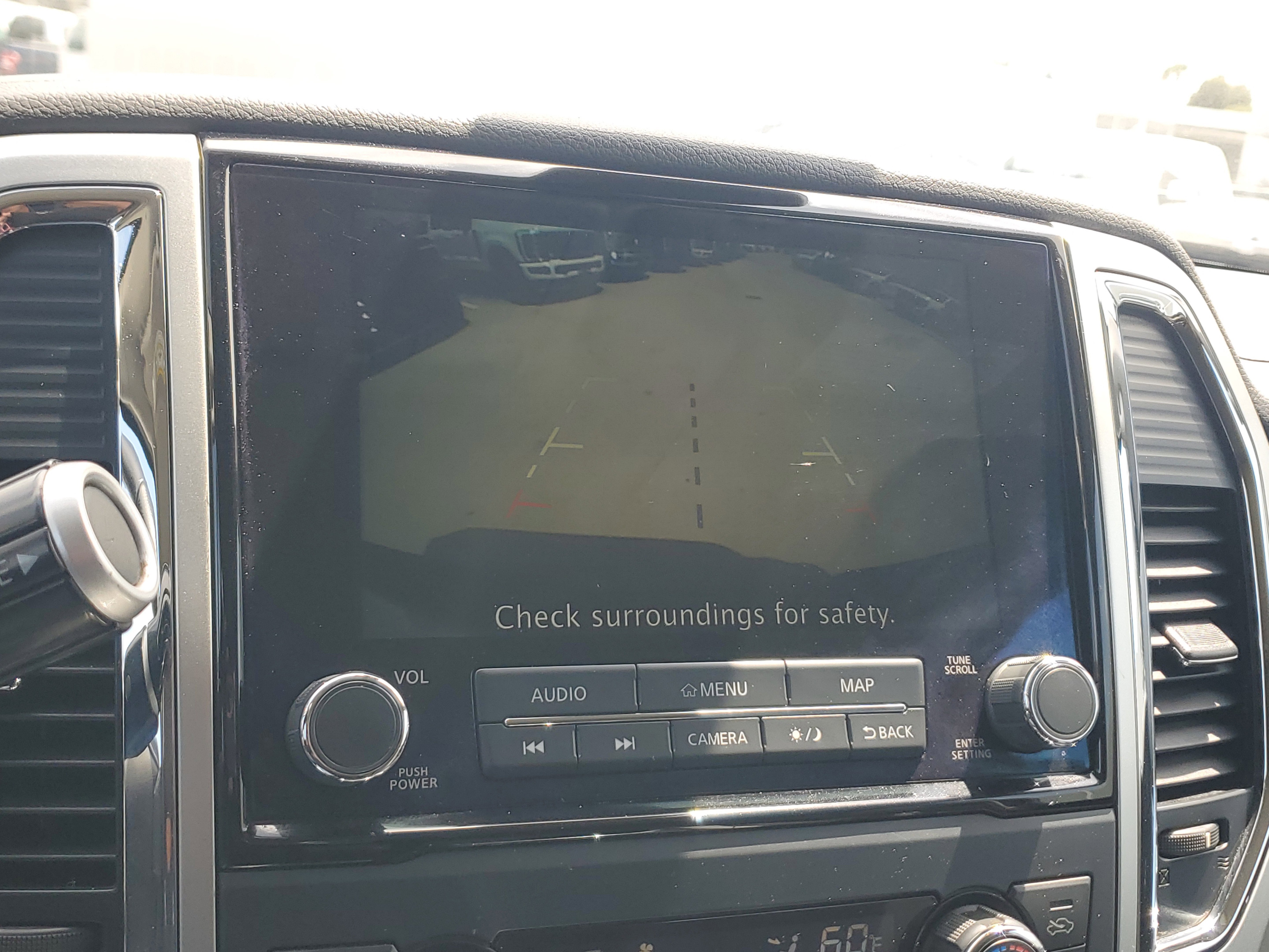 Used 2021 Nissan Titan SV w/ SV Convenience Package image 11