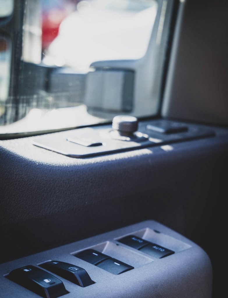 Used 2016 Ford F350 Lariat image 17