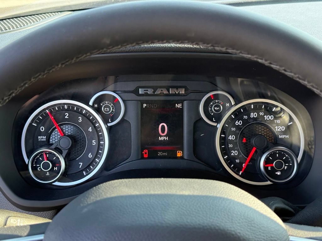 New 2027 RAM 3500 Big Horn AWD/4WD image 18