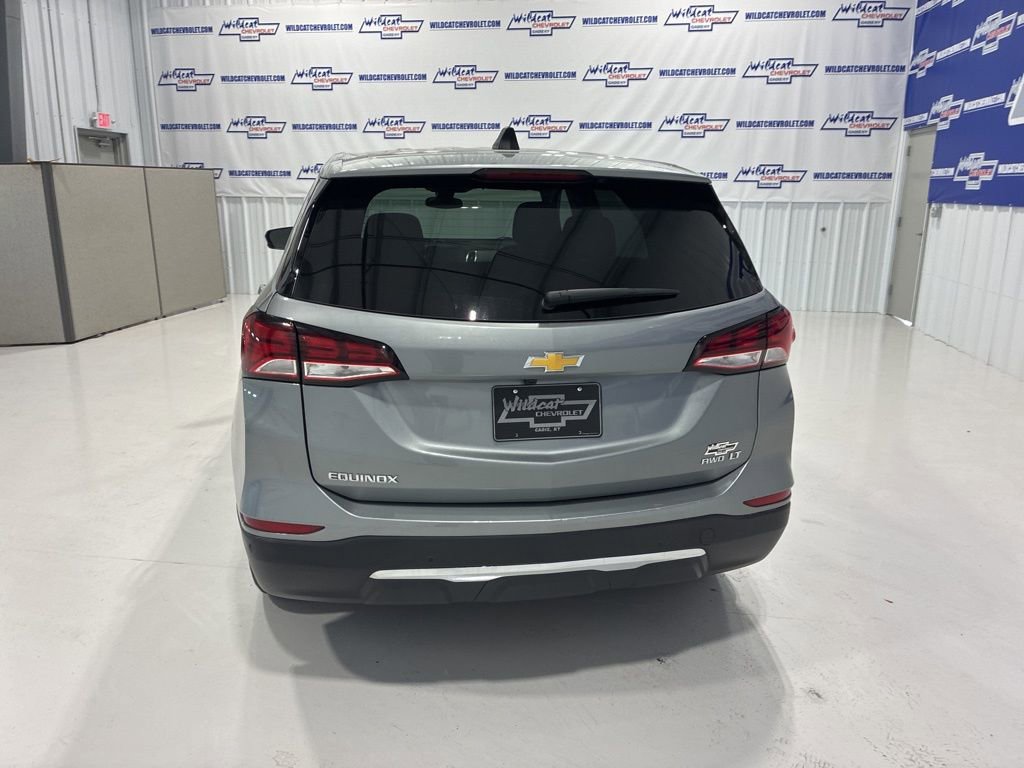 Used 2024 Chevrolet Equinox LT AWD/4WD image 5