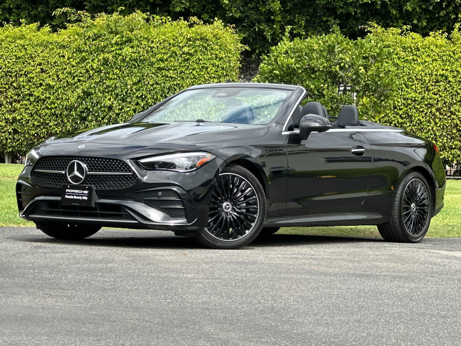 Used 2025 Mercedes-Benz CLE 300 4MATIC Cabriolet image 1