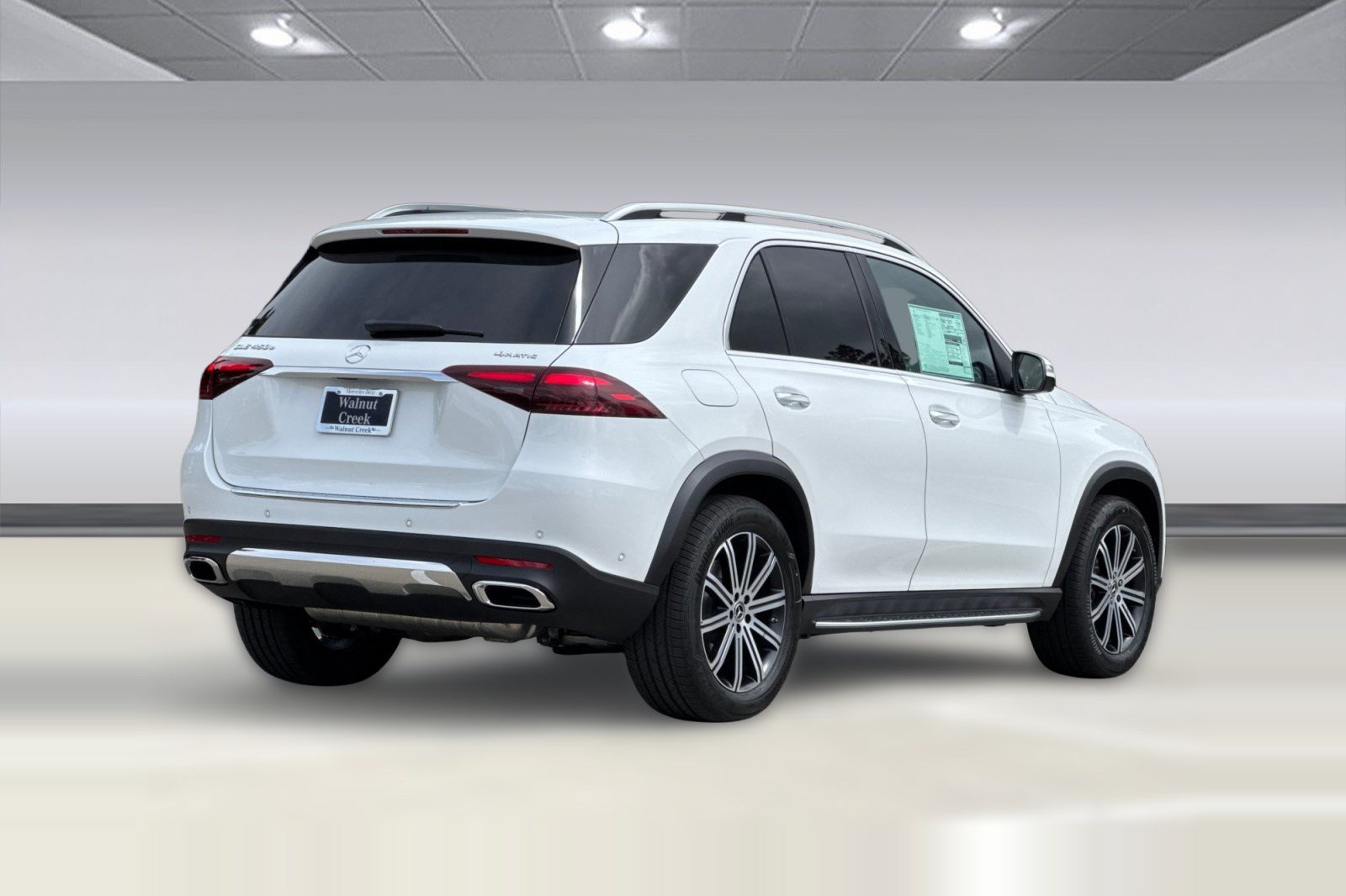 New 2026 Mercedes-Benz GLE 450e 4MATIC image 9
