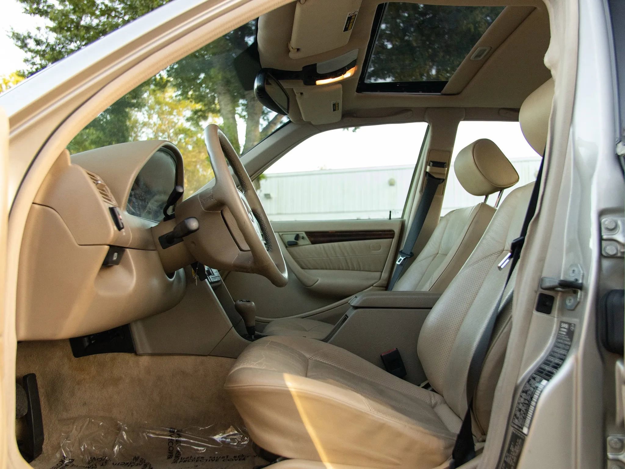 Used 1999 Mercedes-Benz C 280 Sedan image 22
