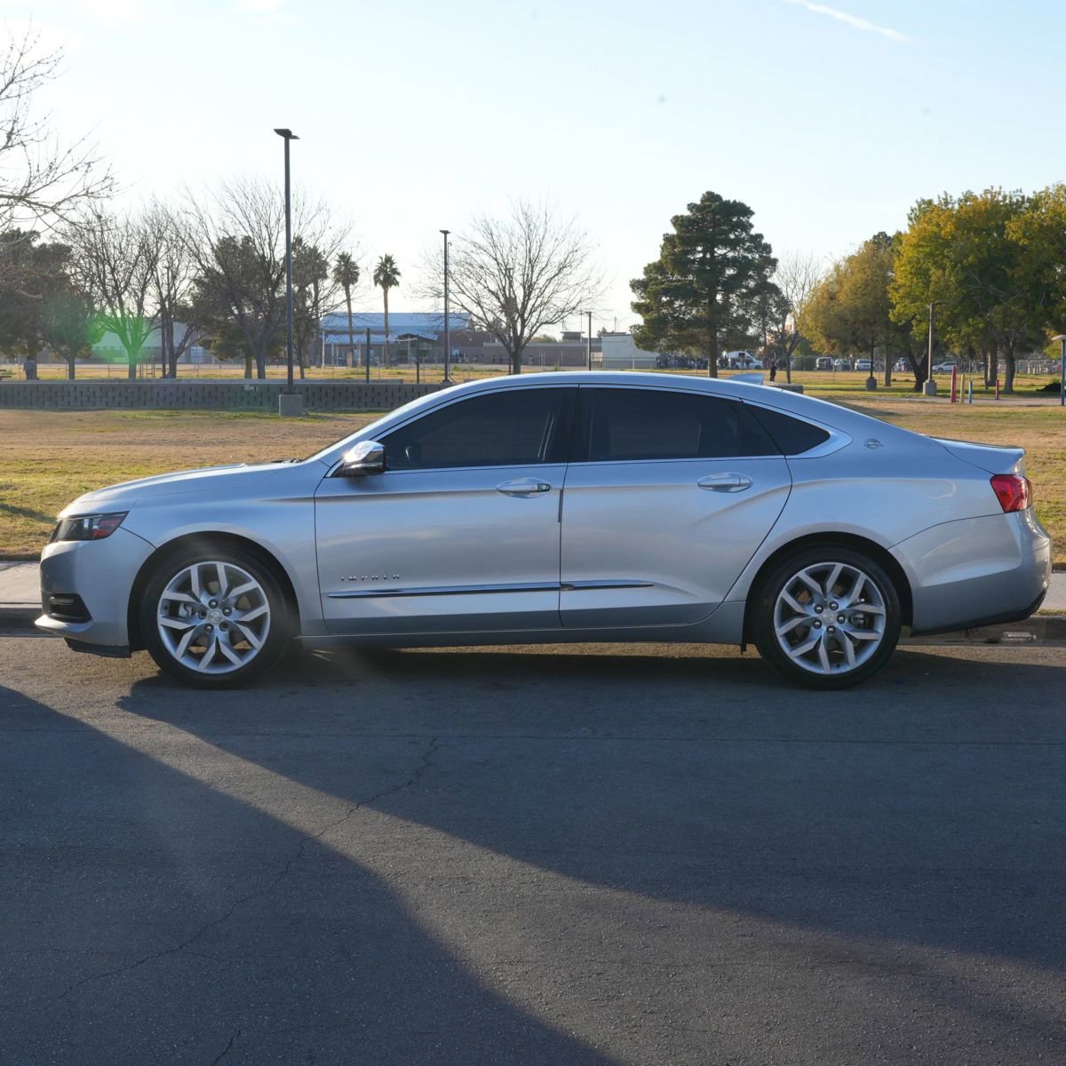 Used 2016 Chevrolet Impala LTZ FWD image 3