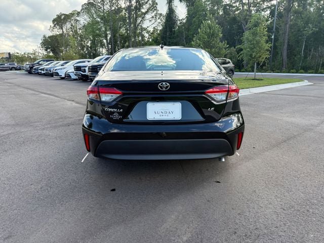 Used 2026 Toyota Corolla LE FWD image 4